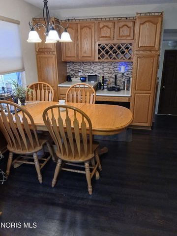 5203 Planet Avenue, Toledo, OH 43623
