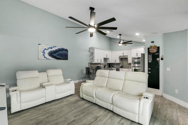 5653 Golden Eagle Circle, Palm Beach Gardens, FL 33418