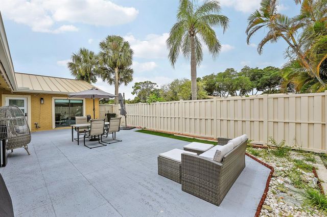 5653 Golden Eagle Circle, Palm Beach Gardens, FL 33418