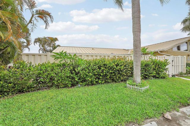 5653 Golden Eagle Circle, Palm Beach Gardens, FL 33418