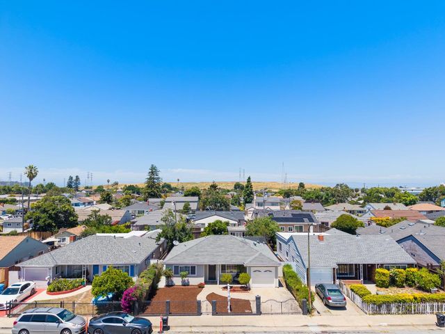 1825 Dale Avenue, San Mateo, CA 94401