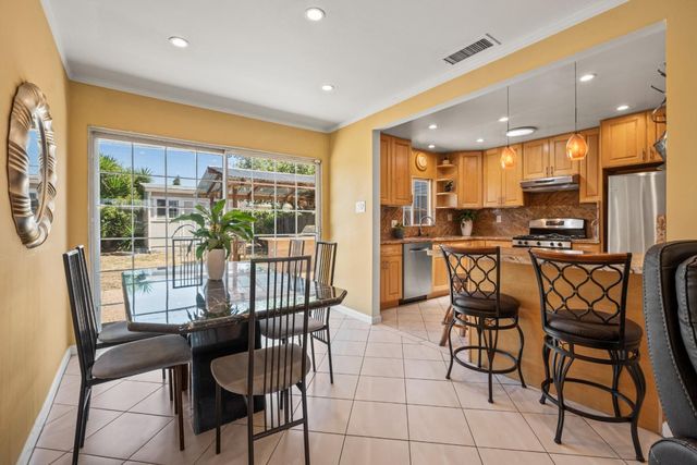 1825 Dale Avenue, San Mateo, CA 94401