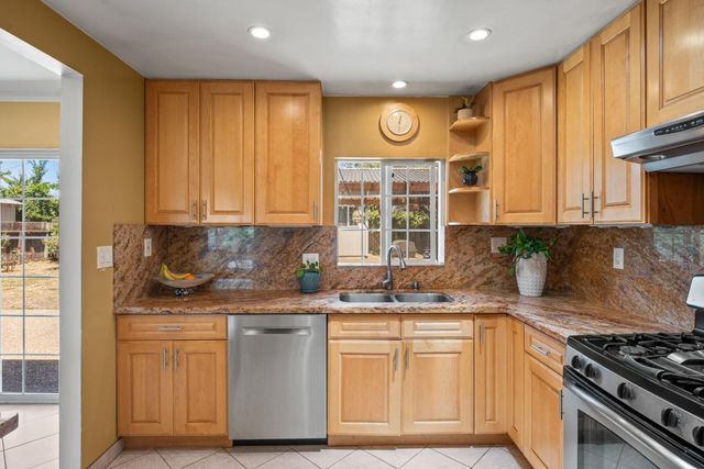 1825 Dale Avenue, San Mateo, CA 94401