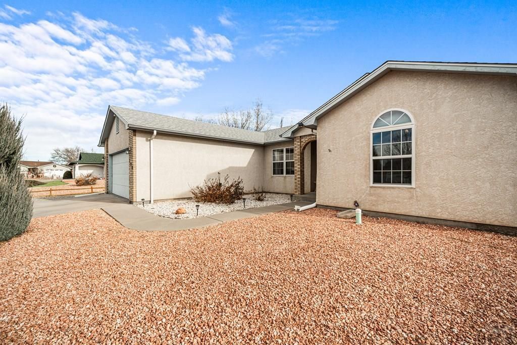 126 S Burke Court, Pueblo, CO 81007