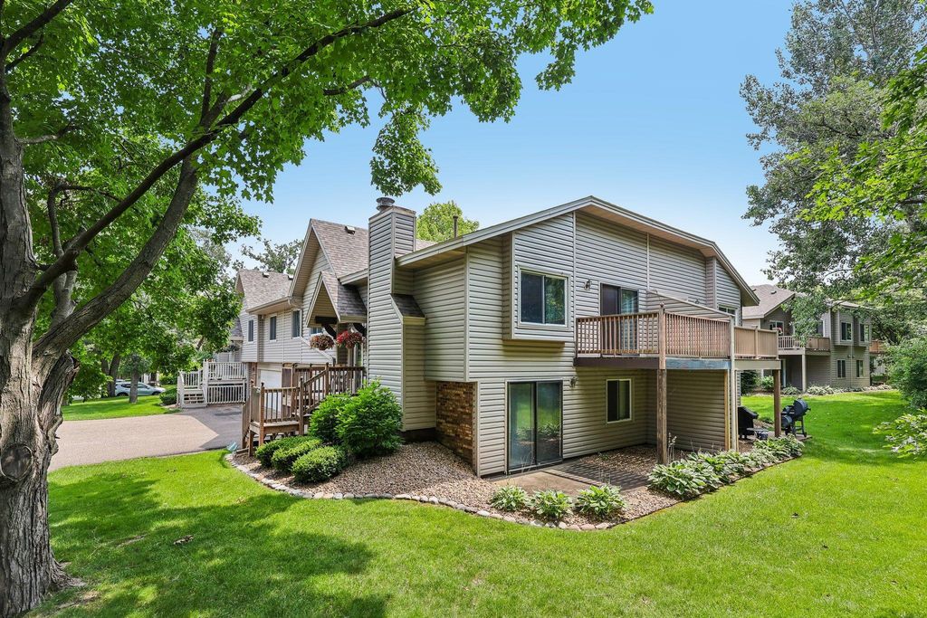 173 Galtier Place, Shoreview, MN 55126 — photo 4