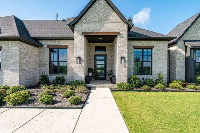 115 Knoll Trail, Gunter, TX 75058