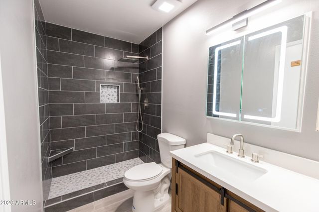 1224 E CAMPUS Drive, Tempe, AZ 85282