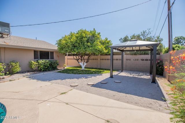 1224 E CAMPUS Drive, Tempe, AZ 85282