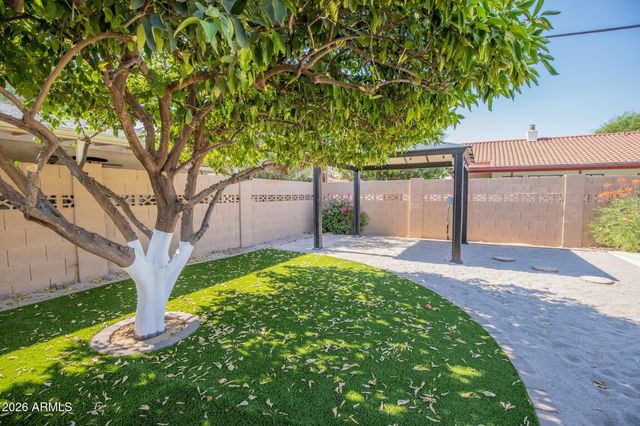 1224 E CAMPUS Drive, Tempe, AZ 85282