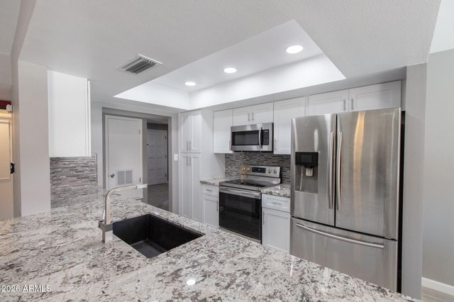 1224 E CAMPUS Drive, Tempe, AZ 85282