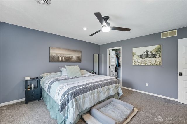 137 S Waynesville Road, Oregonia, OH 45054