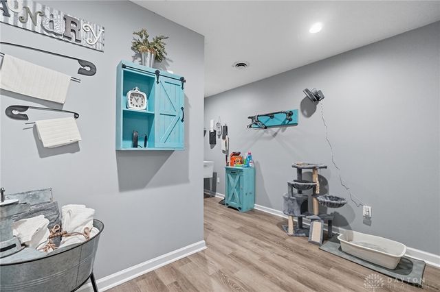 137 S Waynesville Road, Oregonia, OH 45054