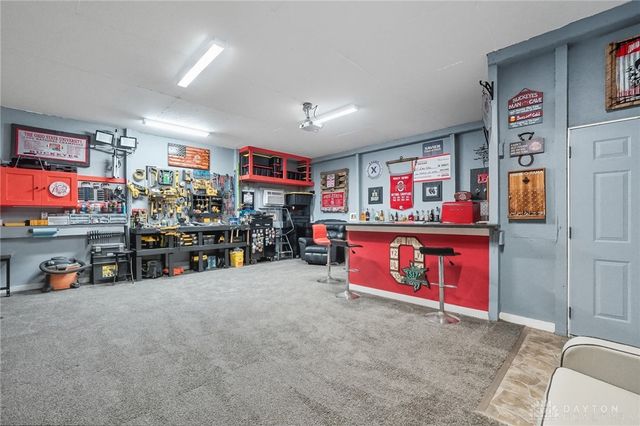 137 S Waynesville Road, Oregonia, OH 45054