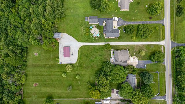 137 S Waynesville Road, Oregonia, OH 45054