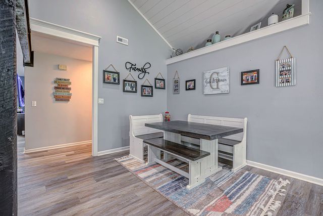 137 S Waynesville Road, Oregonia, OH 45054