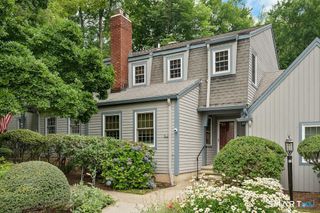 28 Paisley Lane 28, Fairfield, CT 06825