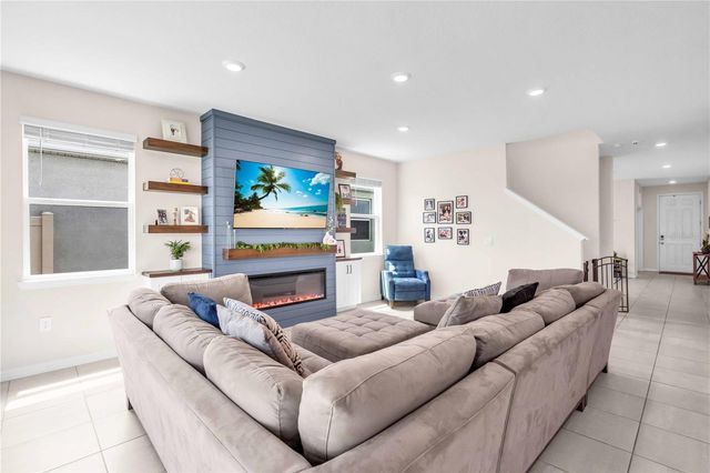 18015 FATTORIA TERRACE, Lakewood Ranch, FL 34211