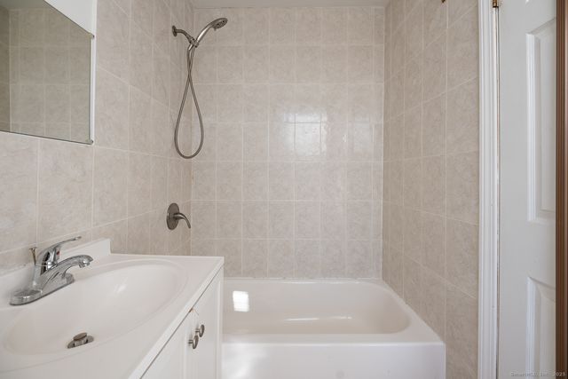 239 Forbes Avenue Floor 2, New Haven, CT 06512