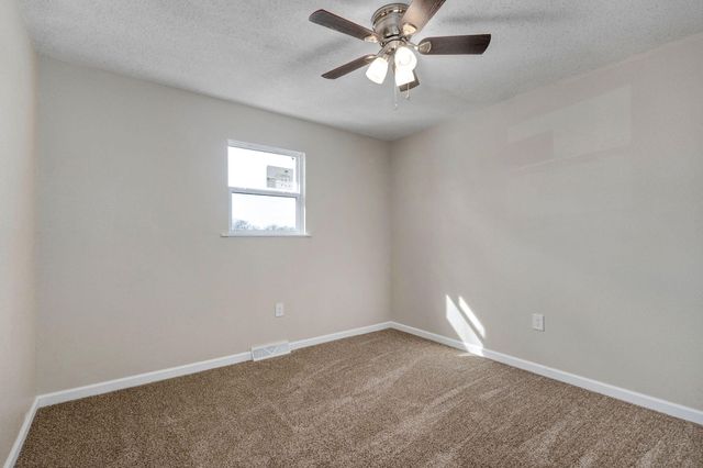 318 S Meadowlark Street, Fair Grove, MO 65648