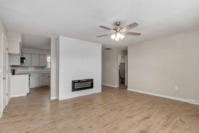 318 S Meadowlark Street, Fair Grove, MO 65648