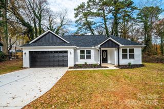 113 10th Avenue SE, Hickory, NC 28602