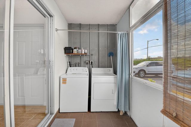 51 Flanders B, Delray Beach, FL 33484