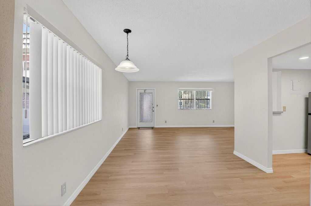 Image 9 of property listing at 51 Flanders B, Delray Beach, FL 33484