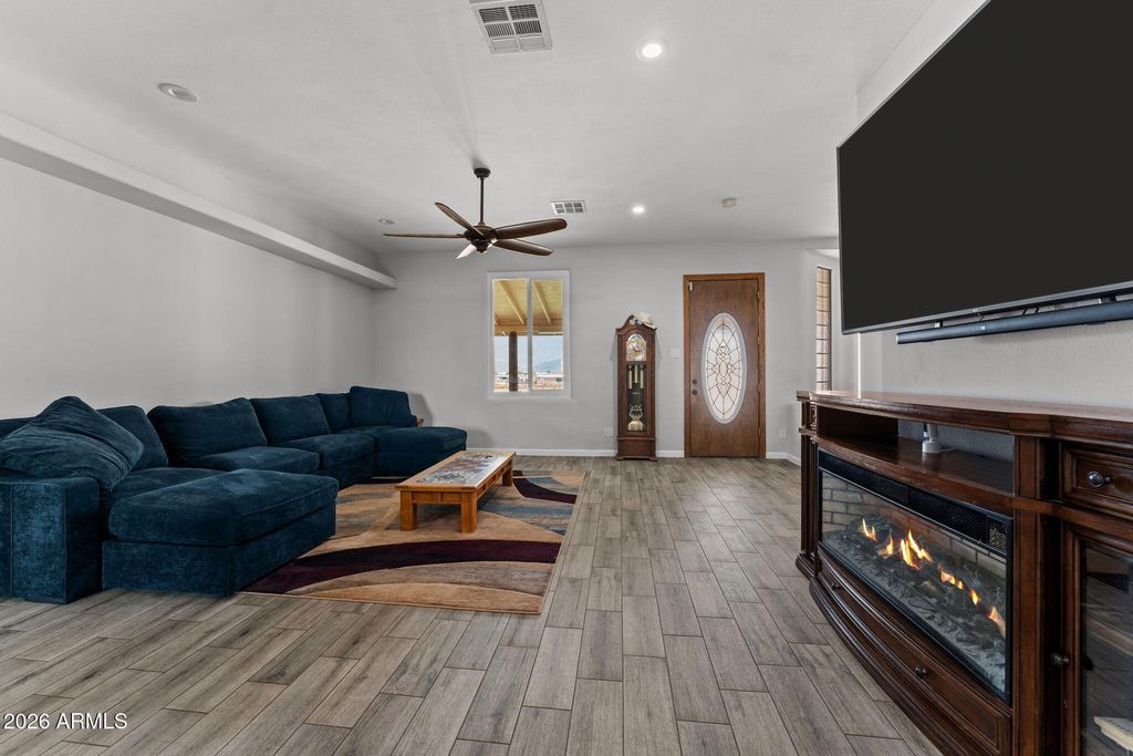 34841 N 3RD Street, Phoenix, AZ 85086 — photo 5