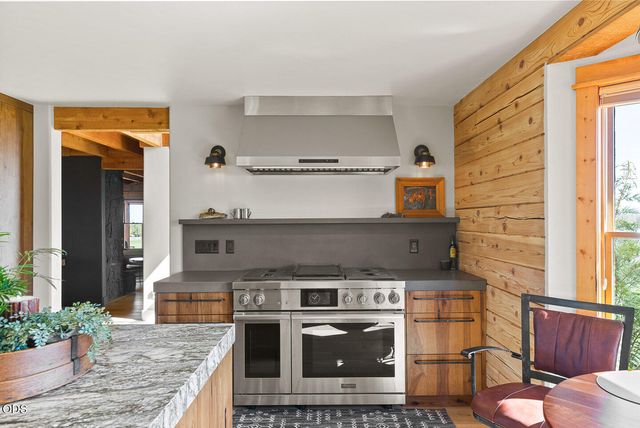 22311 McArdle Road, Bend, OR 97702
