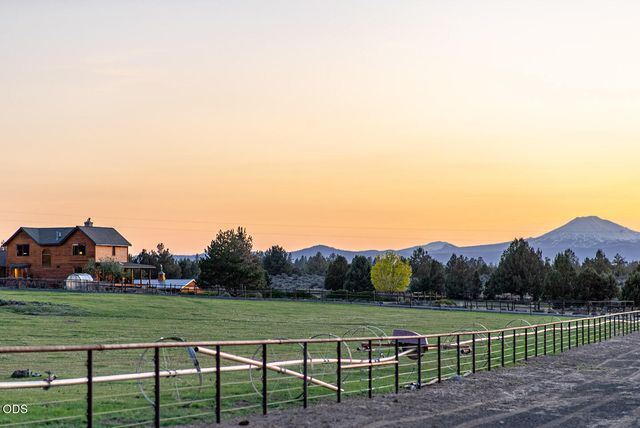 22311 McArdle Road, Bend, OR 97702