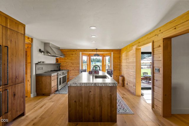 22311 McArdle Road, Bend, OR 97702