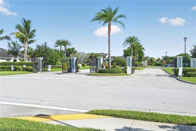 4295 Bluegrass DR, Fort Myers, FL 33916