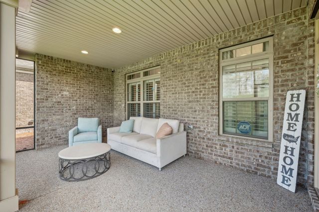 1064 Callaway Dr, Lebanon, TN 37087
