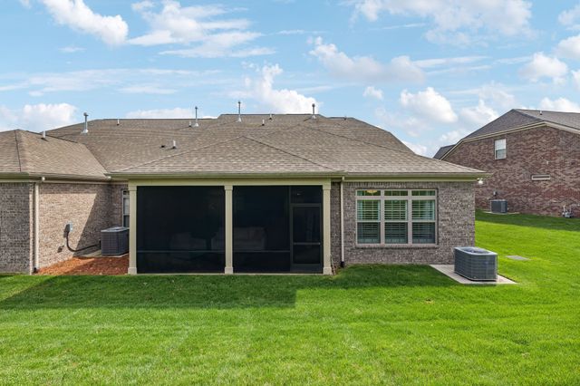 1064 Callaway Dr, Lebanon, TN 37087