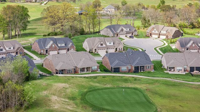 1064 Callaway Dr, Lebanon, TN 37087