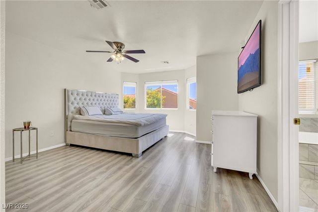 8321 Emerald Isle Avenue, Las Vegas, NV 89128