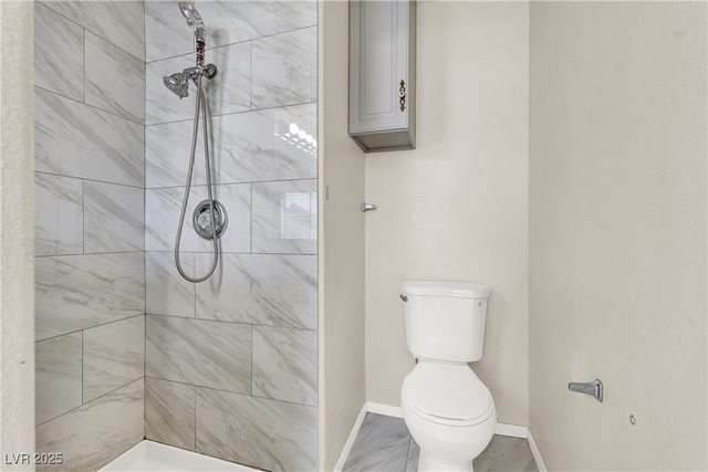 8321 Emerald Isle Avenue, Las Vegas, NV 89128