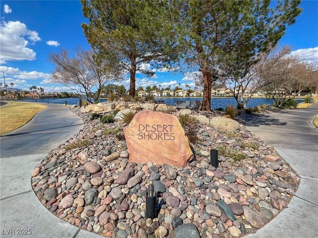 8321 Emerald Isle Avenue, Las Vegas, NV 89128