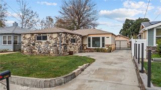 23065 16th, Newhall, CA 91321