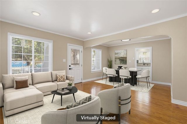 428 W 98th, Los Angeles, CA 90003