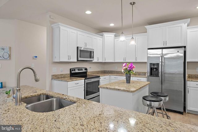 10 GOLDEN EAGLE DR, Ocean View, DE 19970