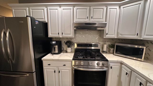 1238 Crimson Leaf Drive, Goshen, IN 46526