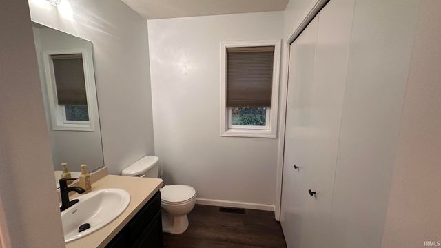 1238 Crimson Leaf Drive, Goshen, IN 46526