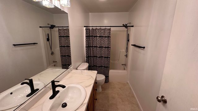 1238 Crimson Leaf Drive, Goshen, IN 46526
