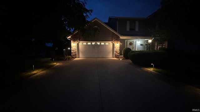 1238 Crimson Leaf Drive, Goshen, IN 46526