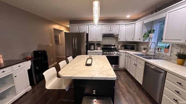 1238 Crimson Leaf Drive, Goshen, IN 46526