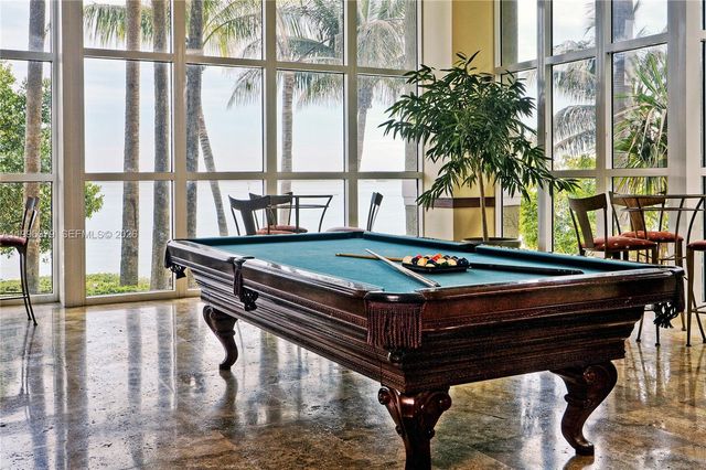 1111 Brickell Bay Dr 211, Miami, FL 33131