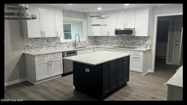 20 Sunfield Drive, Carolina Shores, NC 28467