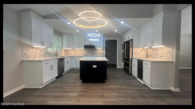 20 Sunfield Drive, Carolina Shores, NC 28467