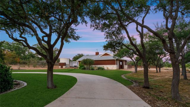 1043 Twin River River, Canyon Lake, TX 78133